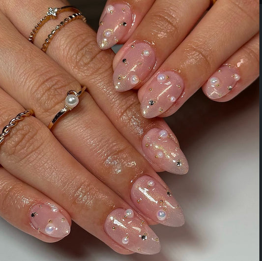 Pearl Elegance Press-On Nails