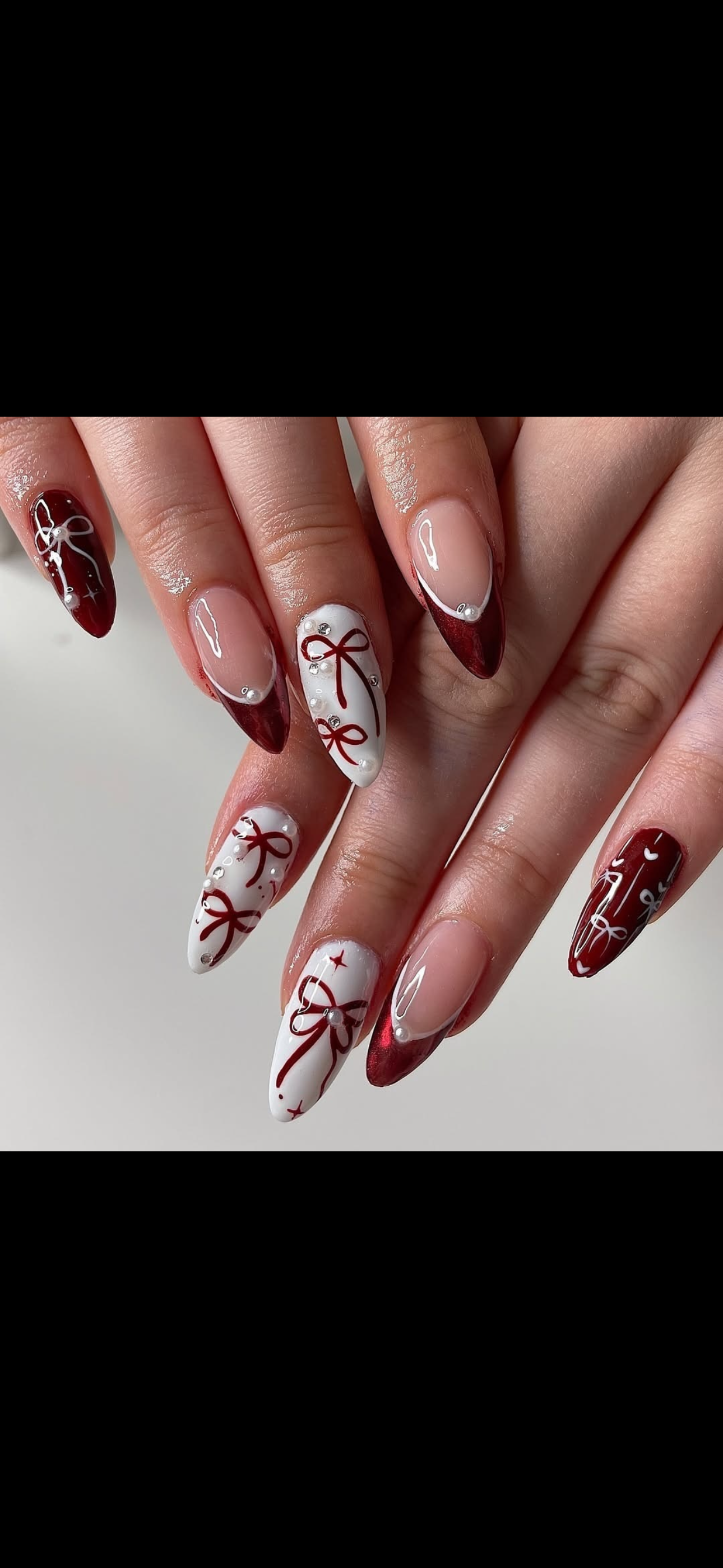 Festive Elegance Press-On Nails