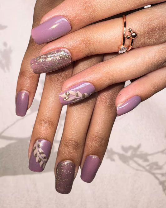 Elegant Lavender Luxe Press-On Nails